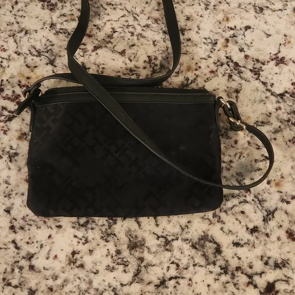 Tommy Hilfiger Small Black Purse/Crossbody - Picture 7 of 15